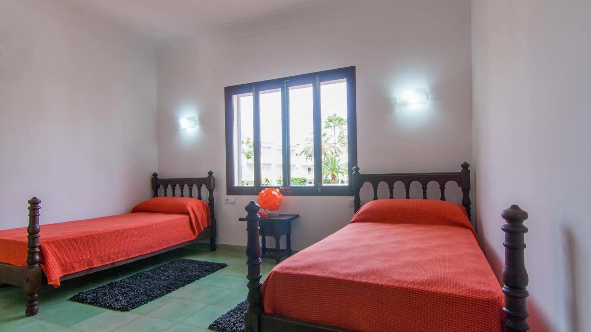 Chalet Villa Comes Spain