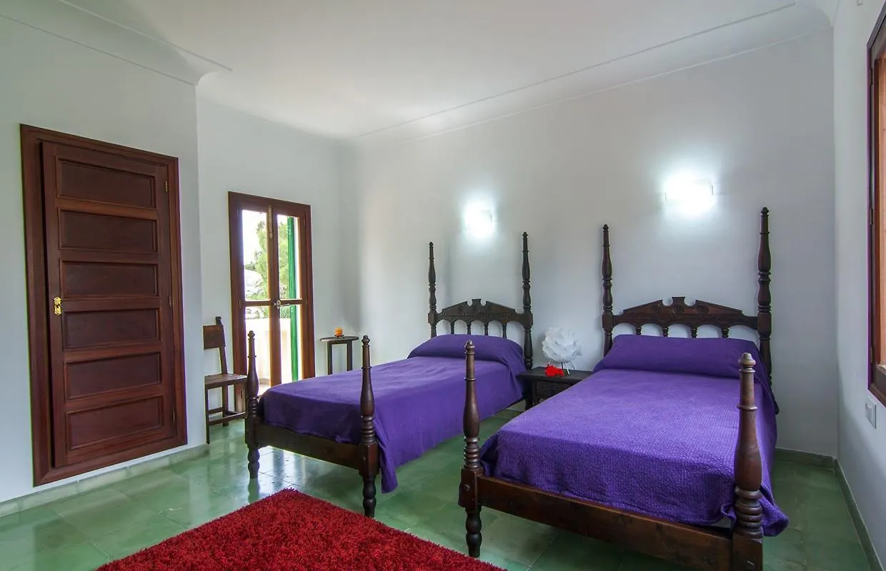 Chalet Villa Comes