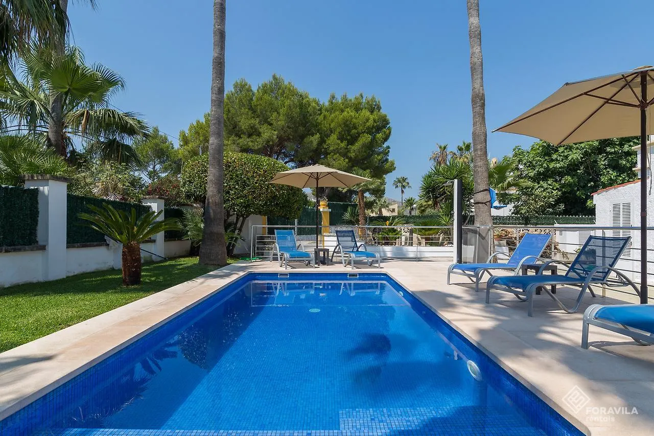 Villa Comes Chalet